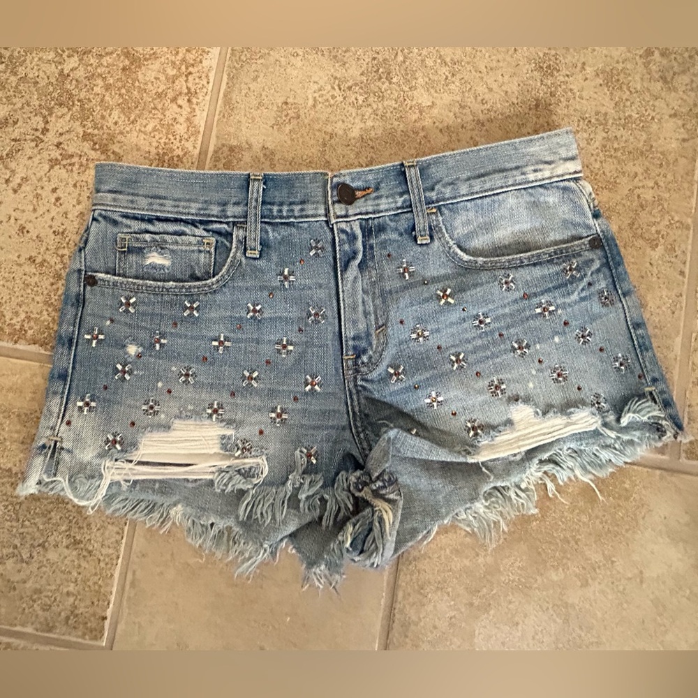 Abercrombie & Fitch distressed, Embellished Denim Shorts. EUC, size 6, Boho